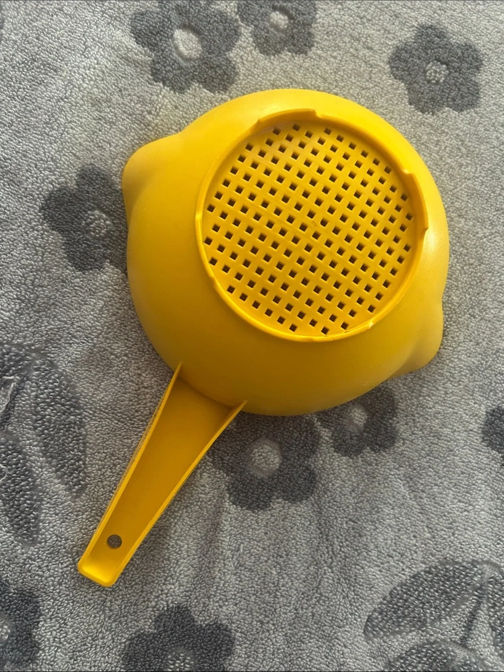 Vintage Tupperware Bright Yellow Plastic Handled Strainer